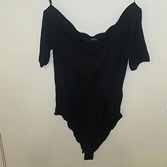 One piece - Picture 2 of 2